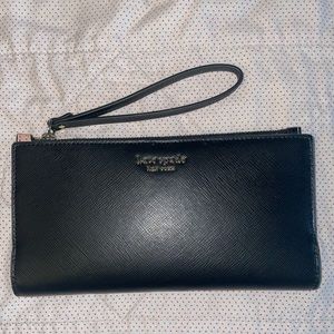 Kate Spade wristlet 8”